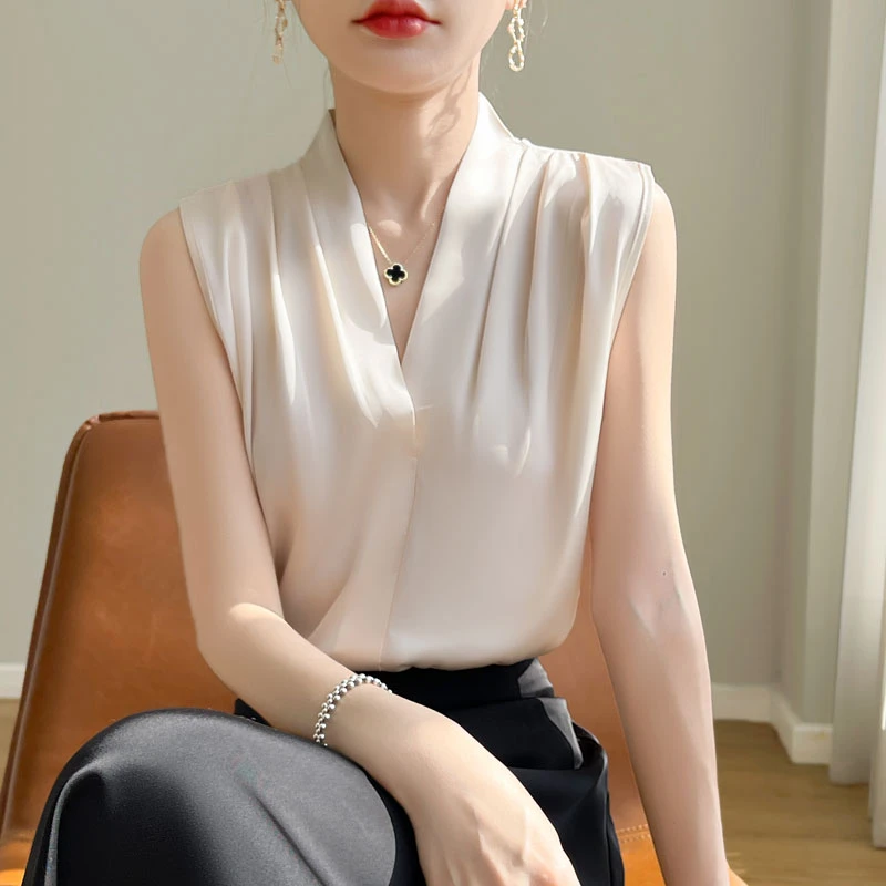 气质女神轻奢缎面V领吊带背心女春秋内搭无袖背心