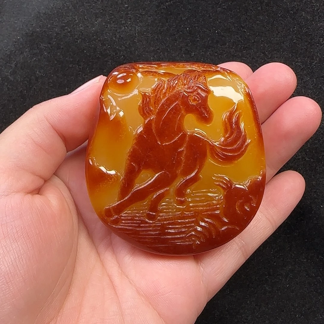 蜜蜡未镶嵌珠宝奇石