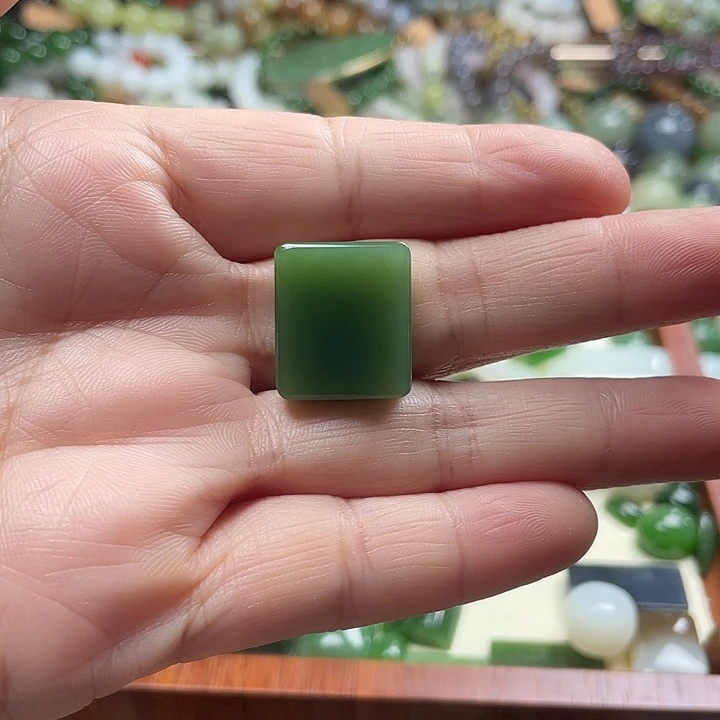 未镶嵌和田玉车挂