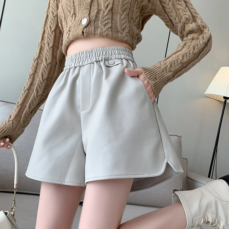 秋冬新款辣妹风显腿长PU皮短裤女外穿新款秋季松紧高腰阔腿靴裤