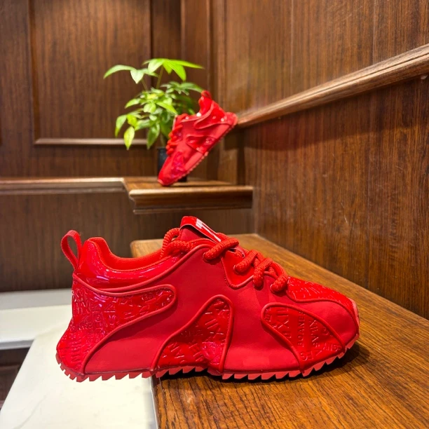 【文麒潮鞋】新款男鞋皮面厚底亮面皮简约男纯色百搭时尚男士休闲鞋