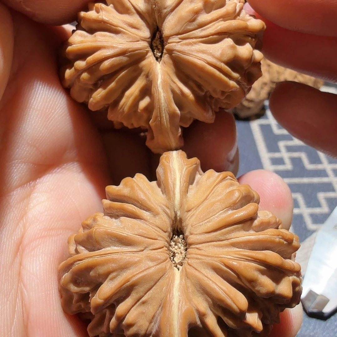 文玩核桃把件?***汗高楼