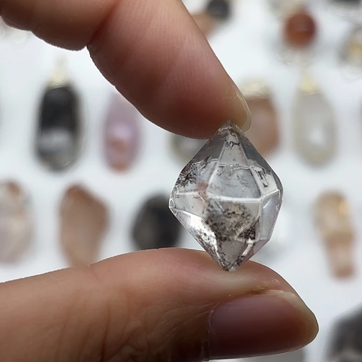 颈饰水晶未镶嵌闪灵钻21mm+