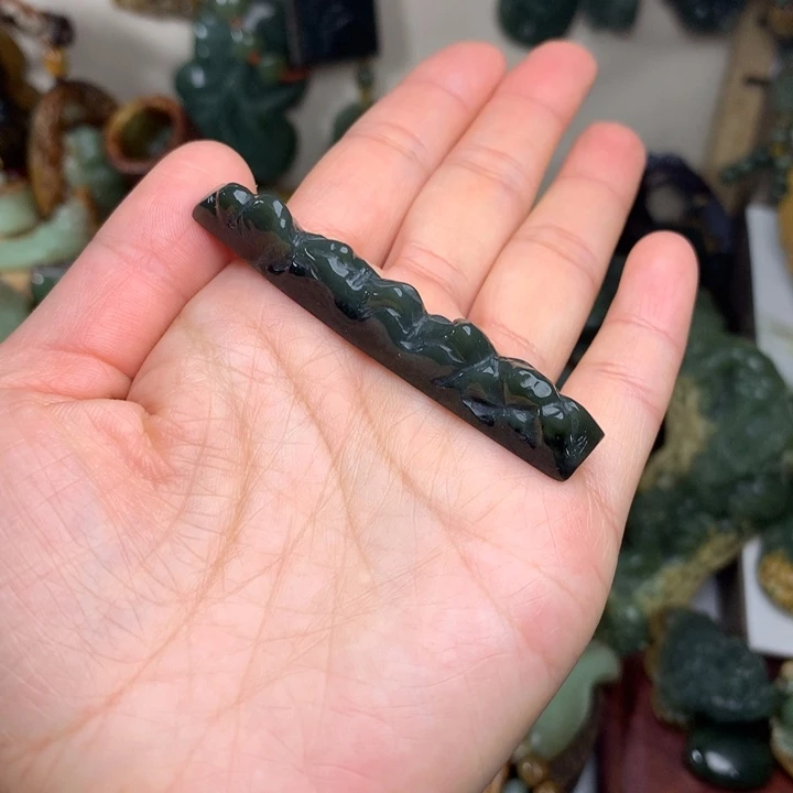 岫岩老玉（透闪石质玉）手把未镶嵌墨*