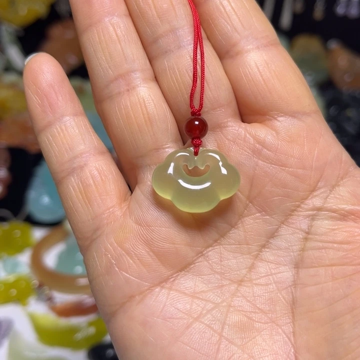 蛇纹石玉未镶嵌吊坠(赠链)