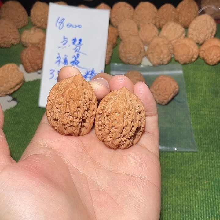 文玩核桃把件32太行鸡心货头无黄无修