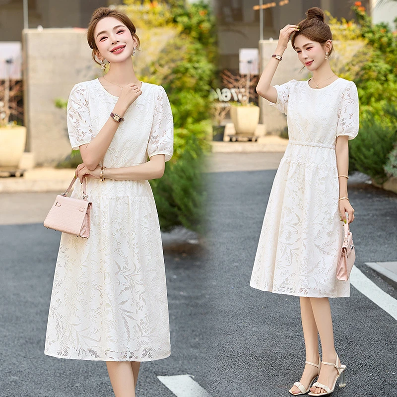 中长款纯色收腰显瘦连衣裙裙子女2025年夏装新品蕾丝镂空连衣裙