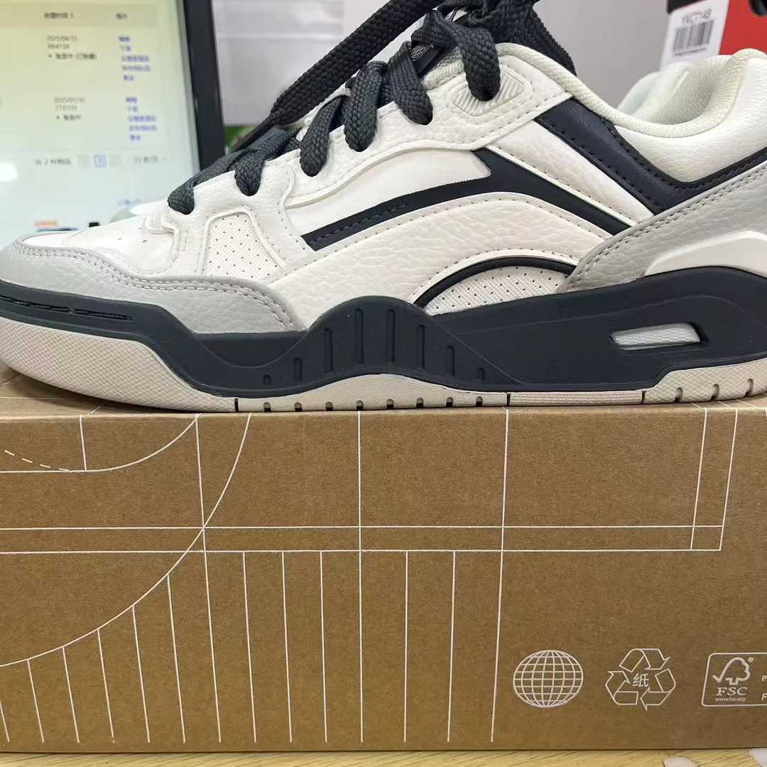 《B品以直播展示为准》鞋底脏.李宁男经典休闲鞋AGCU275