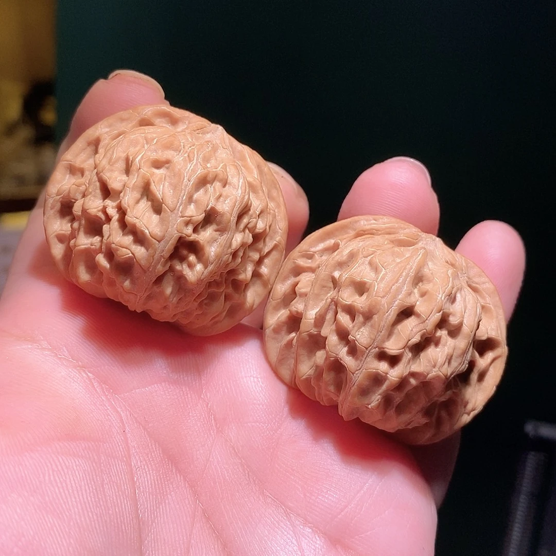 名***是把件文玩核桃42磨盘全品