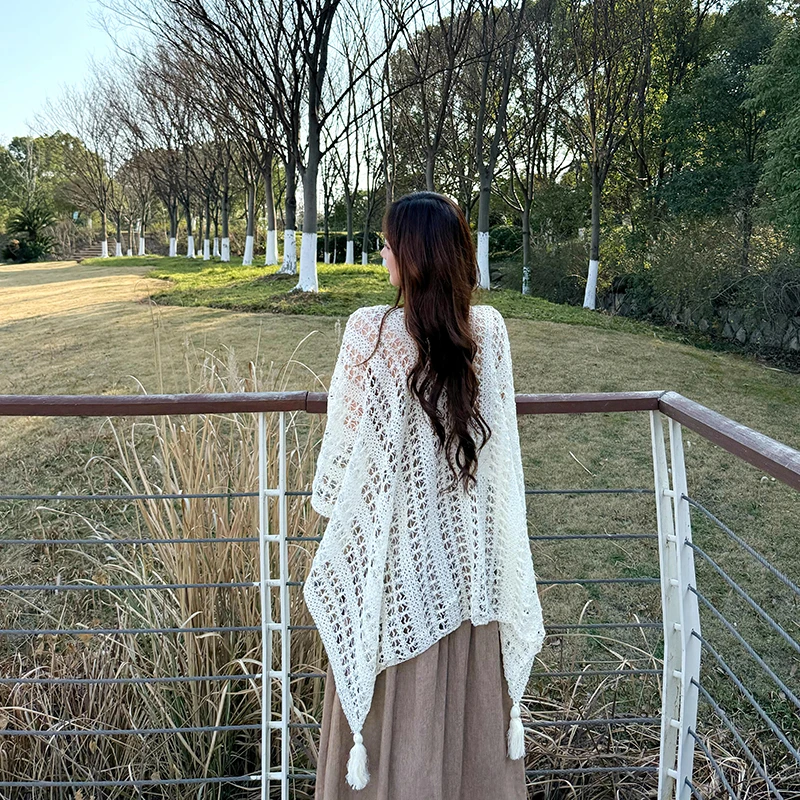 镂空复古民族度假风女针织流苏开衫薄款夏季披肩外搭蕾丝纯色披肩