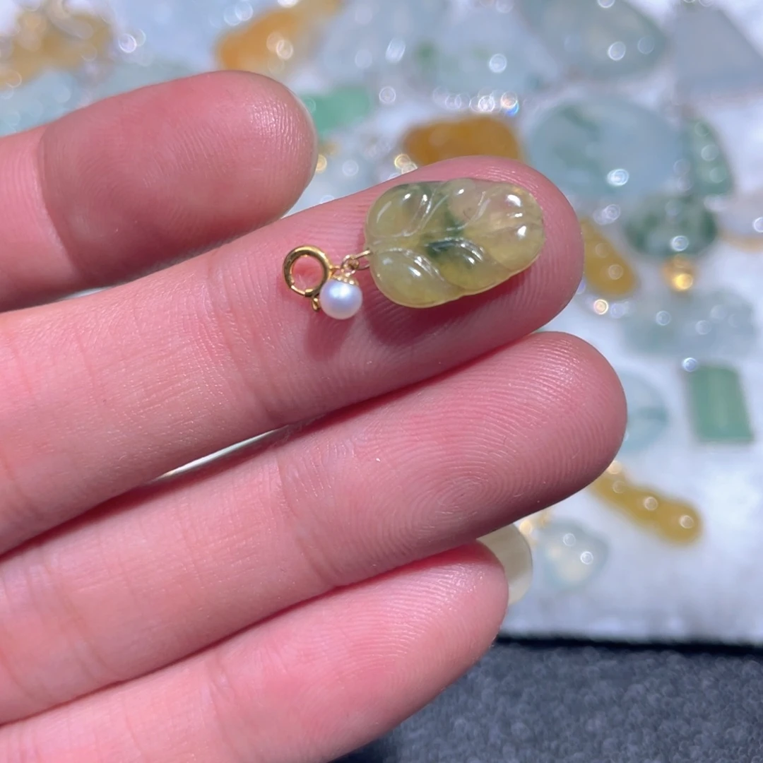 宁***祺翡翠18K金镶嵌颈饰翡翠