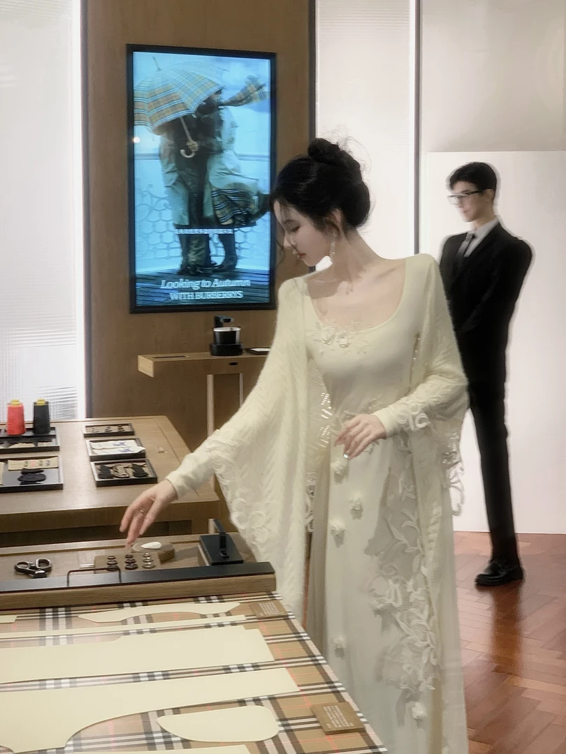 【雅乔定制】京洛佳人 立体花朵温柔白月光长袖连衣裙DYHH-25092020