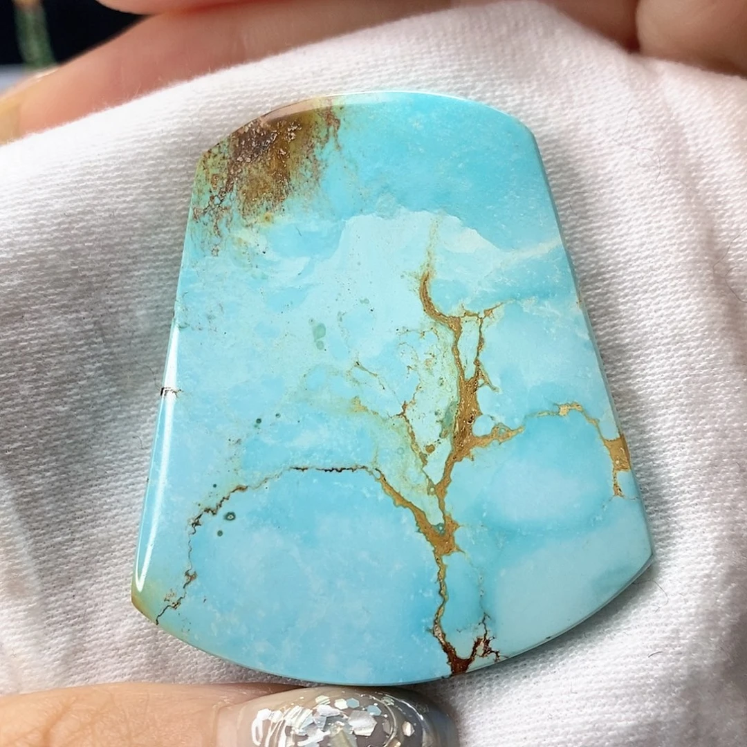 绿松石未镶嵌珠宝奇石