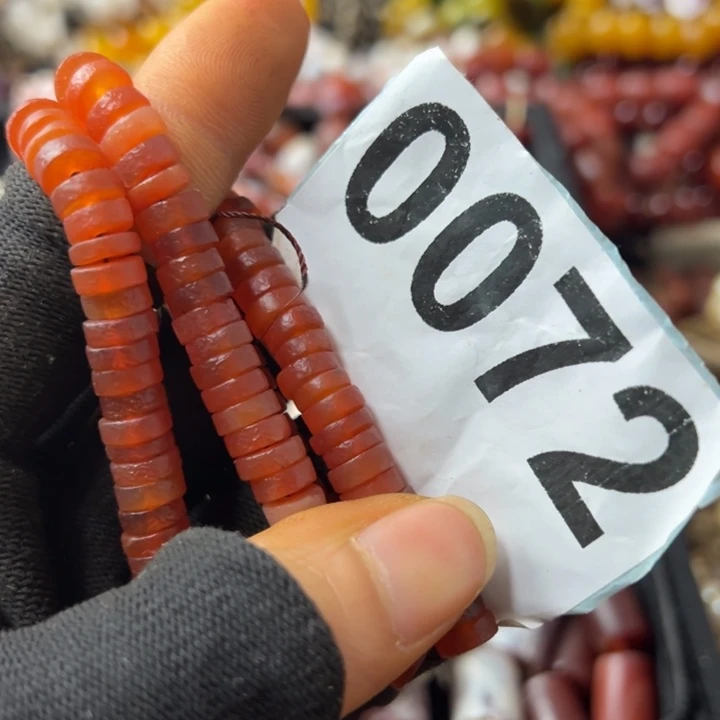 玛瑙/玉髓未镶嵌颈饰八**路