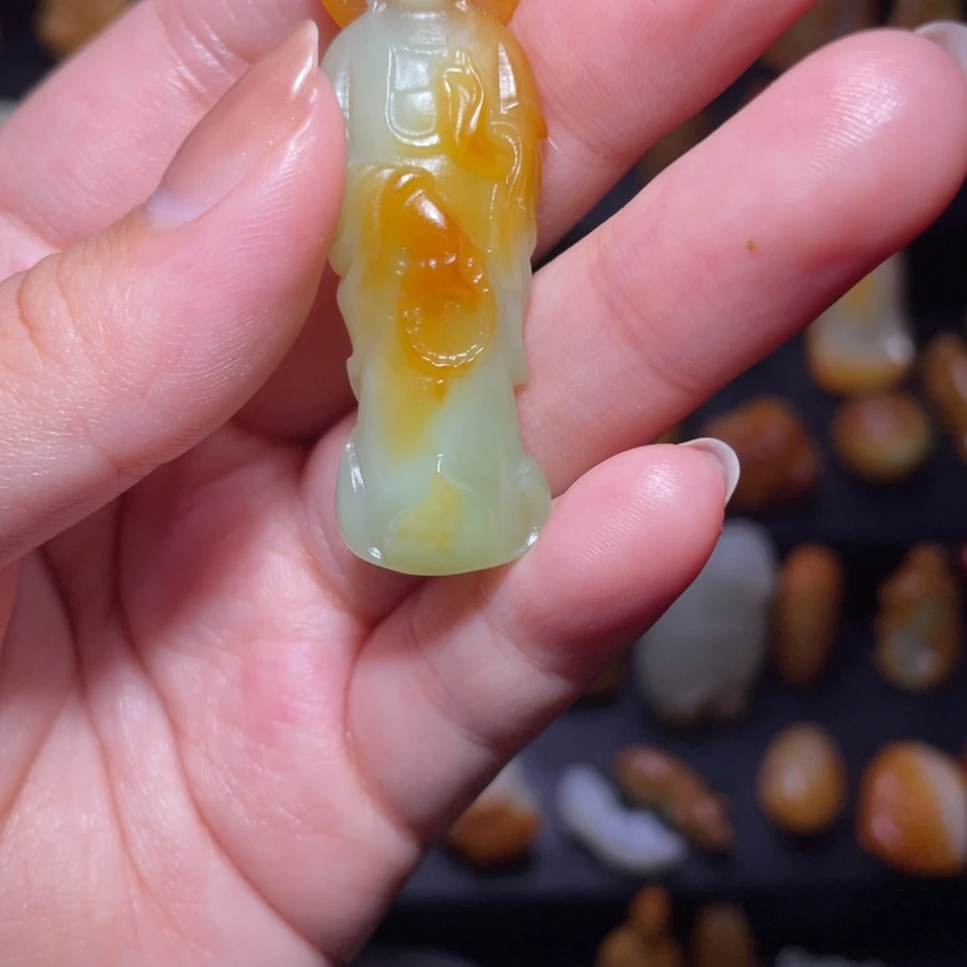 和田玉（糖玉）未镶嵌颈饰进*