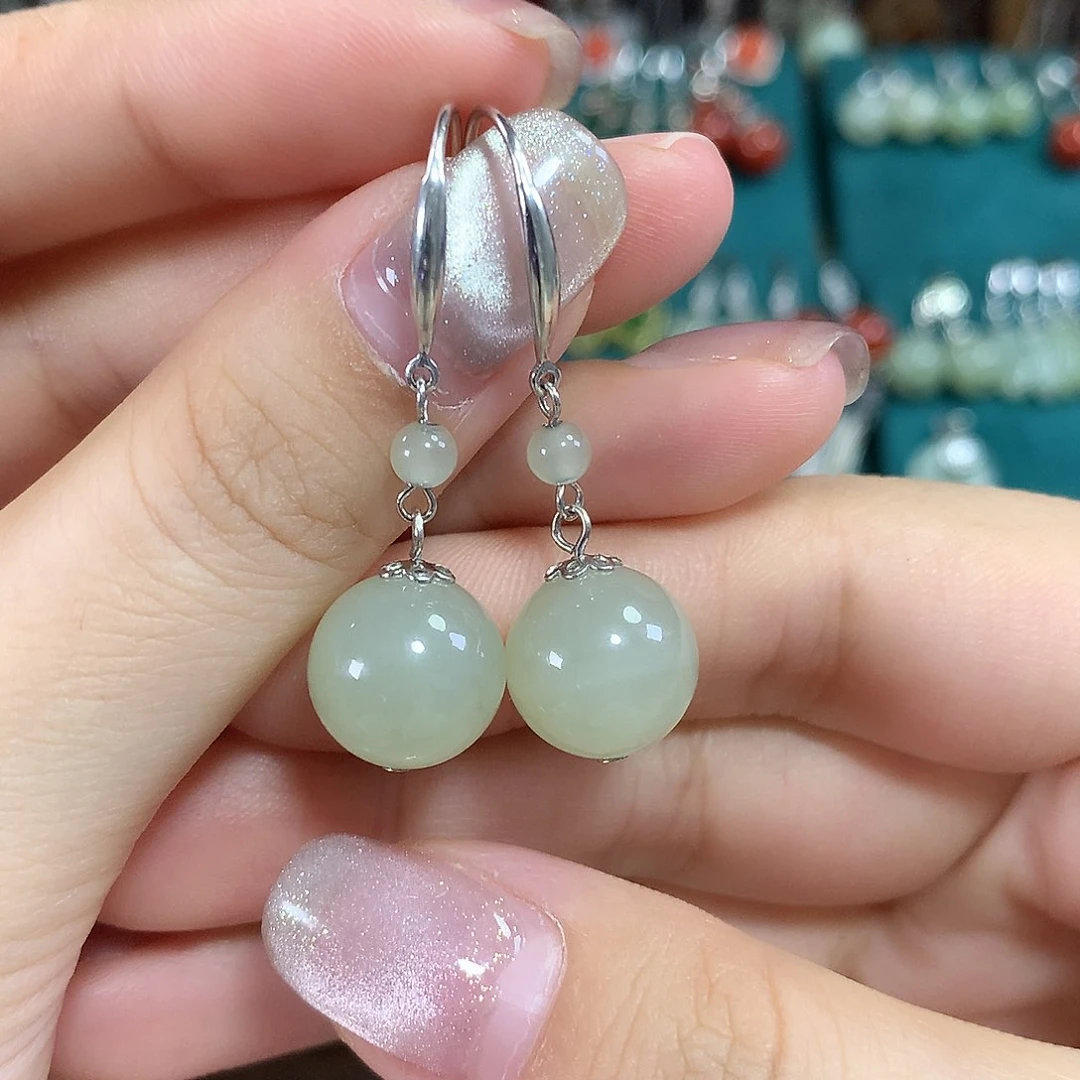 和田玉银S925镶嵌耳饰天然卡12mm左右（冰晴水）