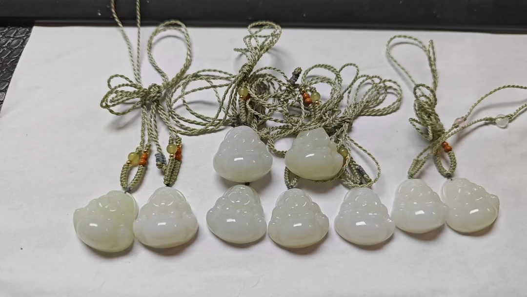 和田玉佛公吊坠24.7*25*12mm左右多样性发其一C-643