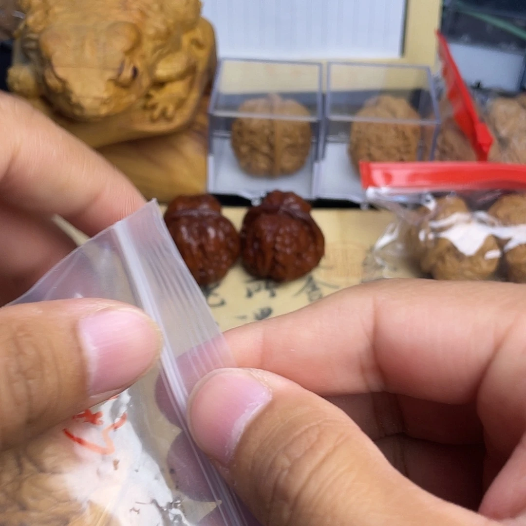 文玩核桃把件蛤蟆头