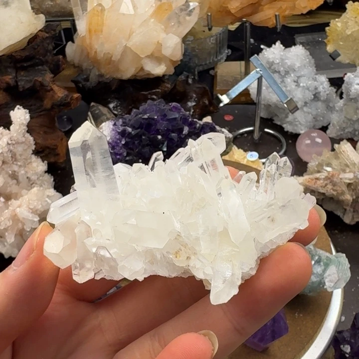 珠宝半成品水晶未镶嵌