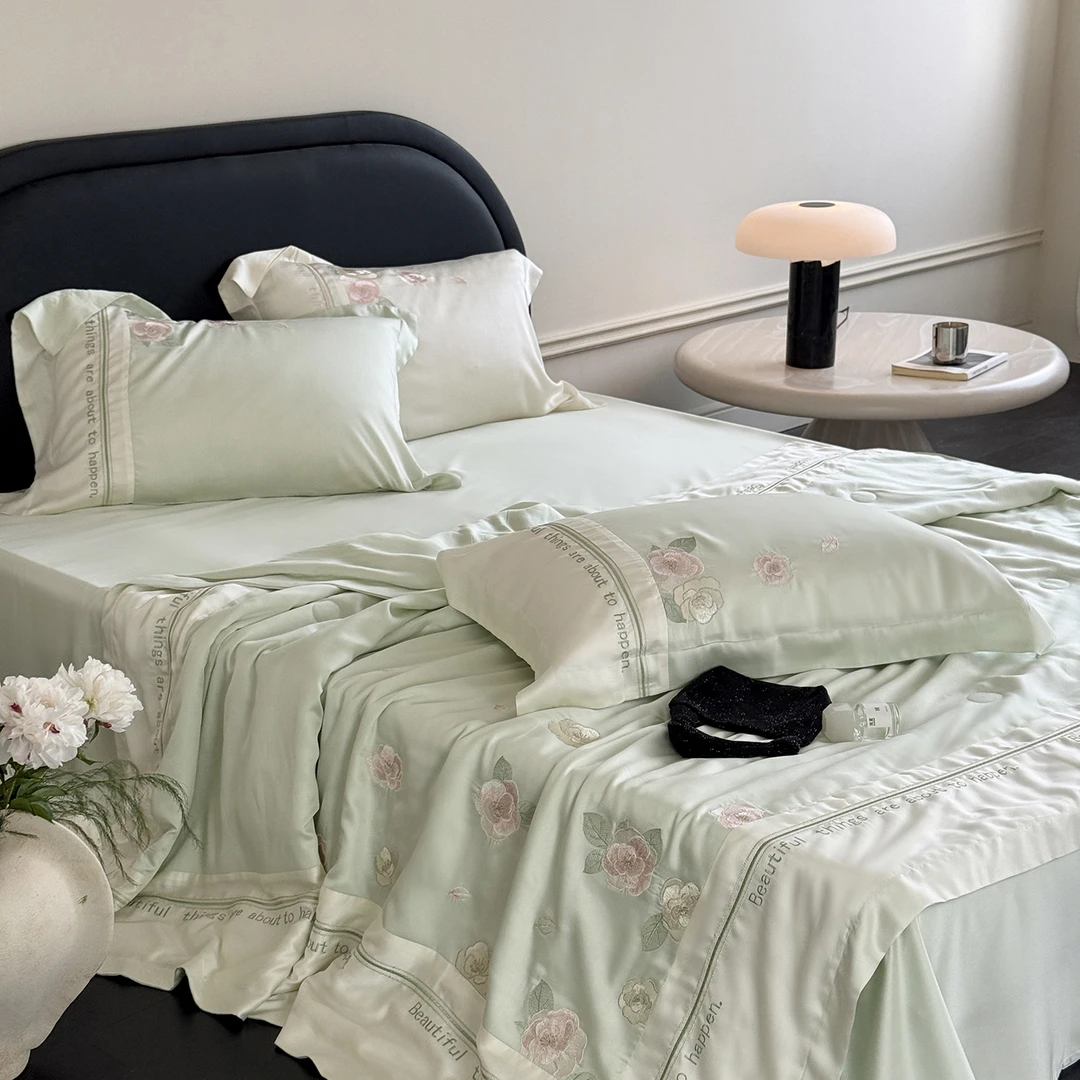 凉感莱赛尔夏天夏凉被四件套唯美花卉刺绣可水洗冰丝空调薄被绿色