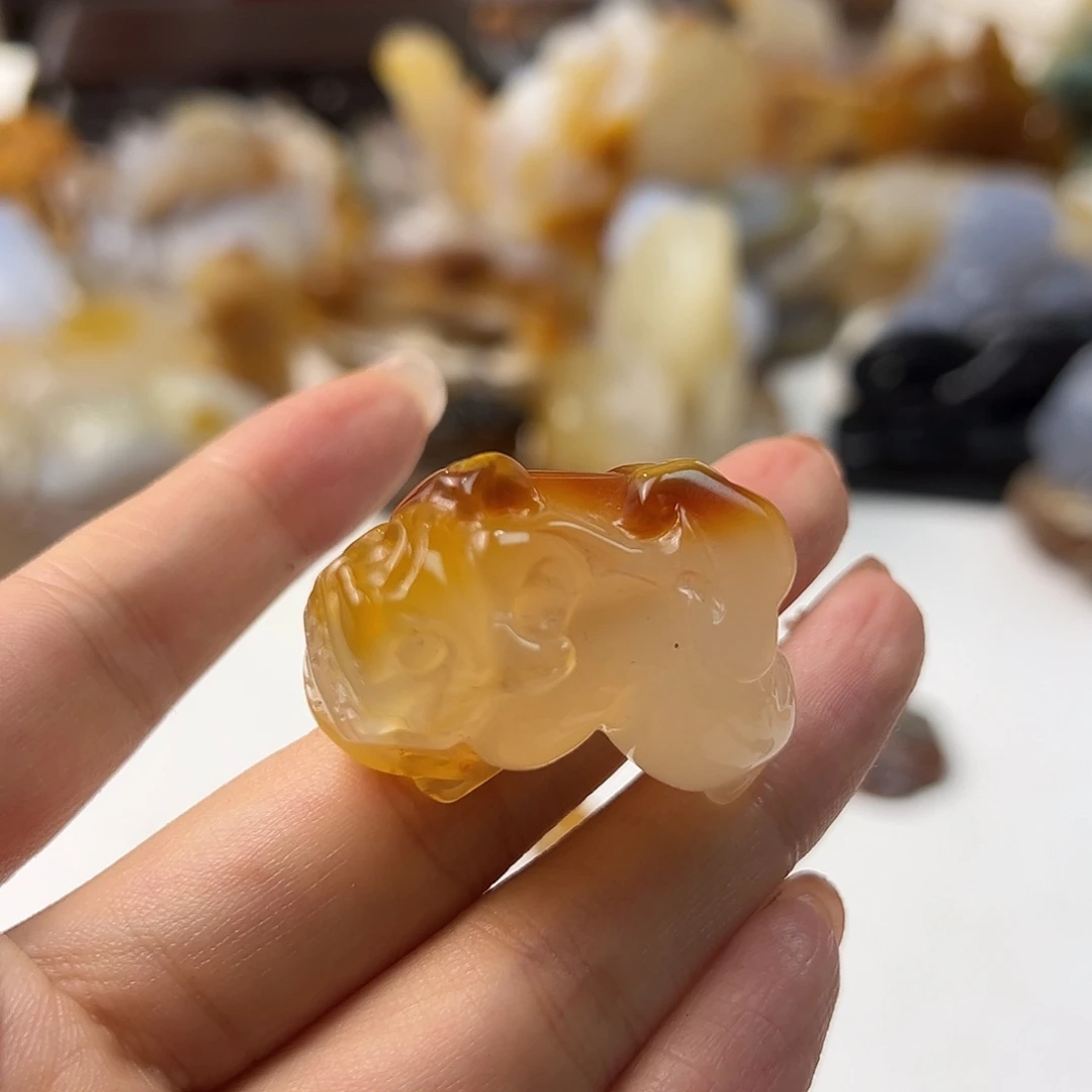 玛瑙/玉髓颈饰未镶嵌