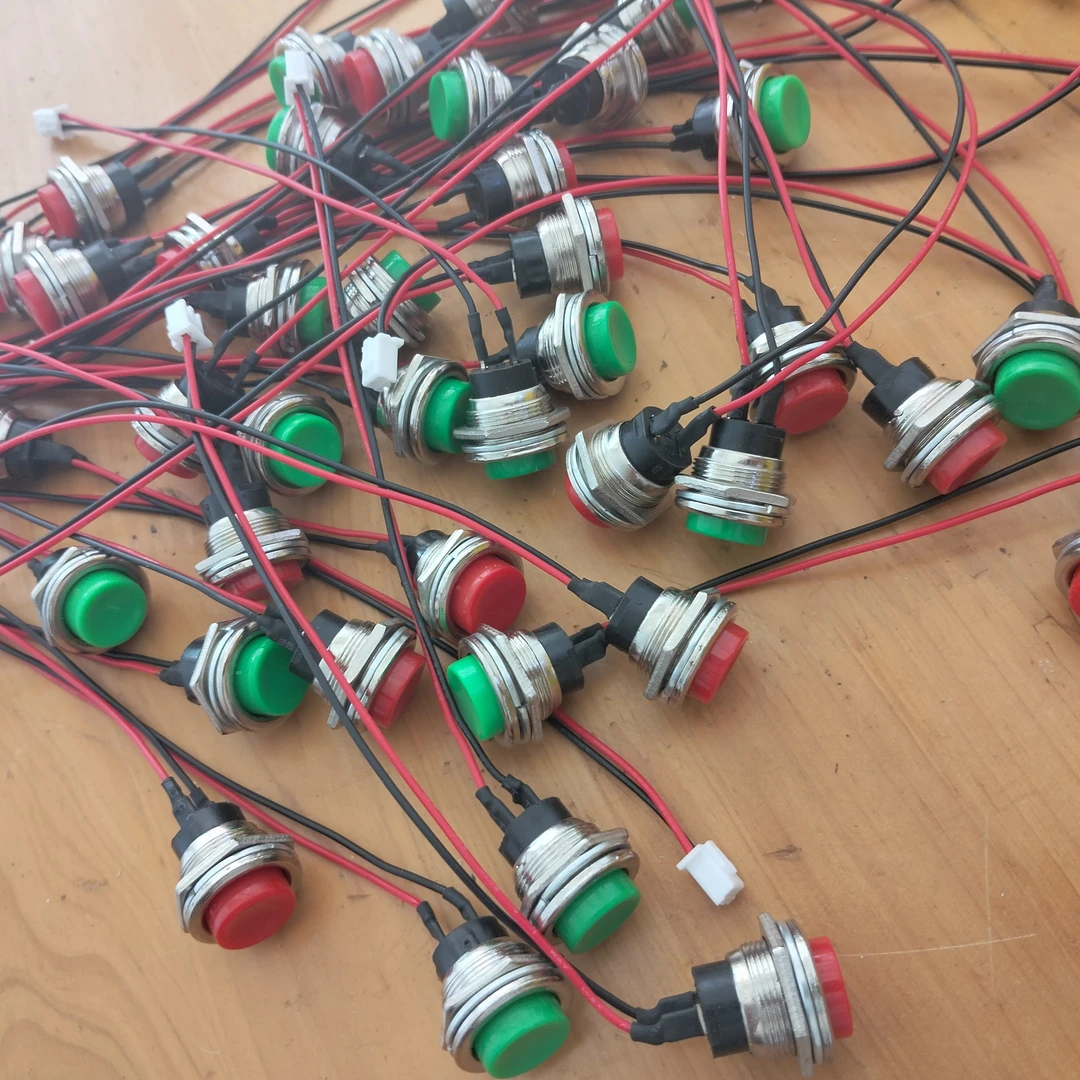 16MM圆形自复位无锁点动按钮吊磅开关多种功能适用