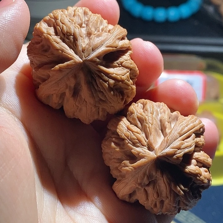 【闪购商品】吊坠文玩核桃红锦鲤