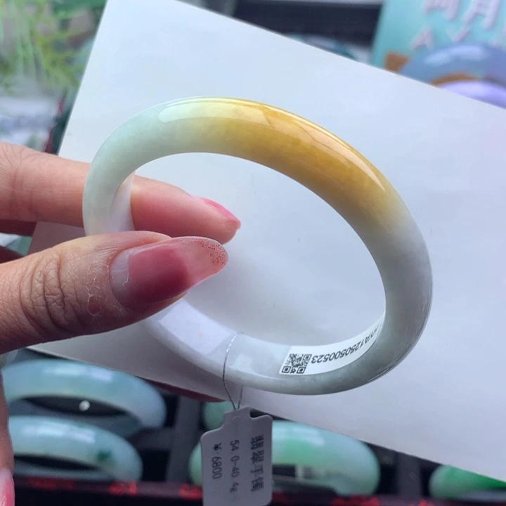 翡翠手镯未镶嵌天然翡翠手镯