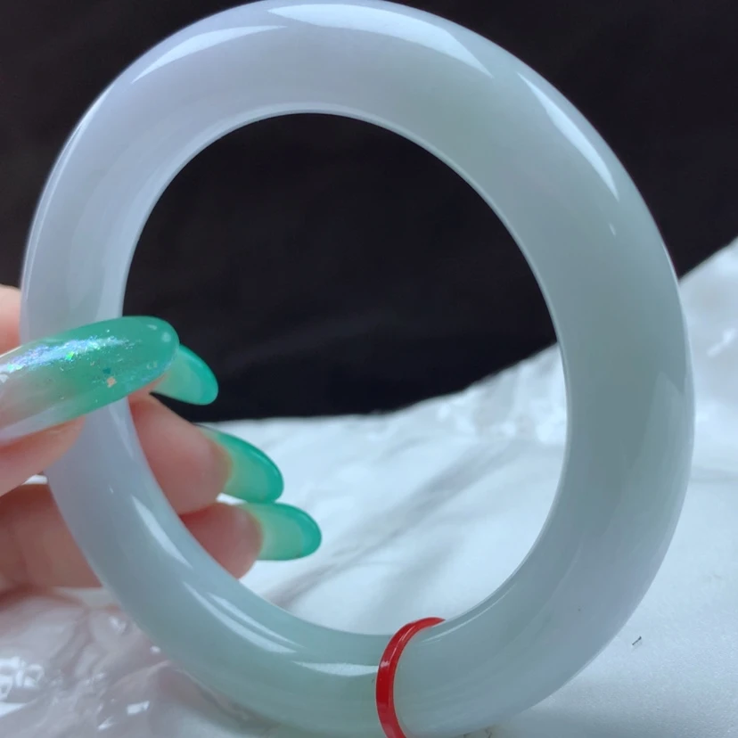 【闪购商品】未镶嵌手镯（圆镯）翡翠23324,