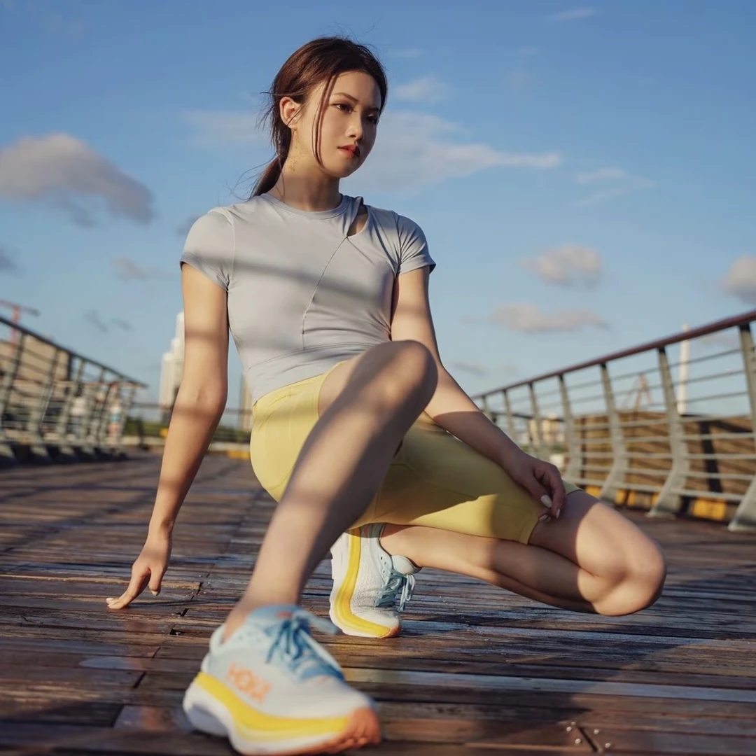 时尚户外夏季跑步男女同款百搭鞋薄款