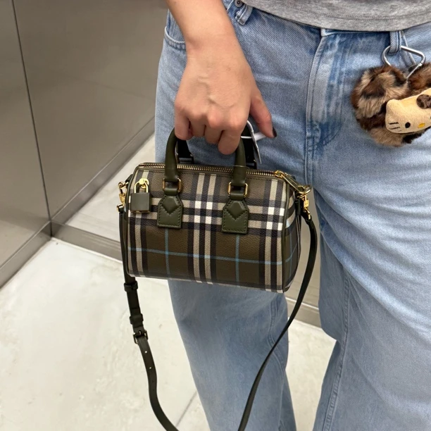 95新 BURBERRY/博柏利 新款在售格纹波士顿单肩包