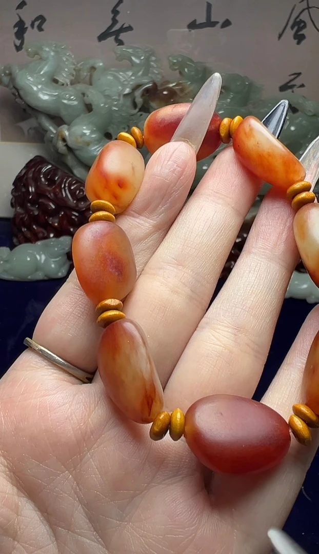 收藏新疆精品摆件