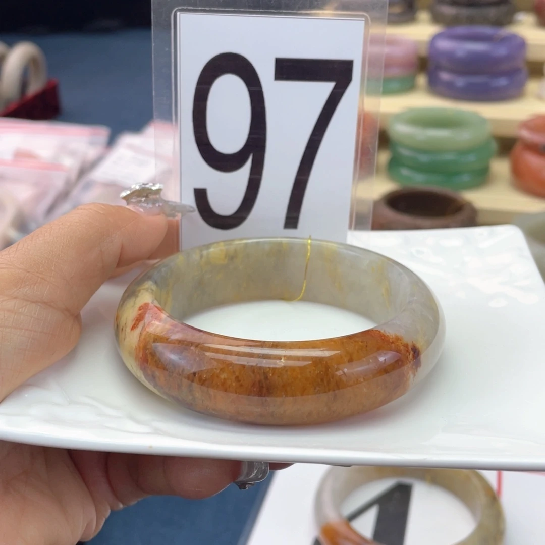 石英质玉未镶嵌手镯