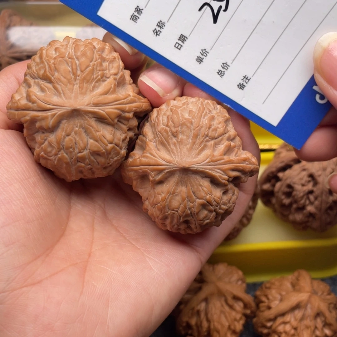 高***娜吊坠文玩核桃258号45大团圆