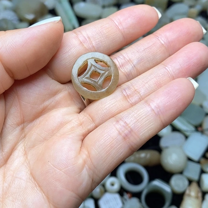 和田玉未镶嵌挂件