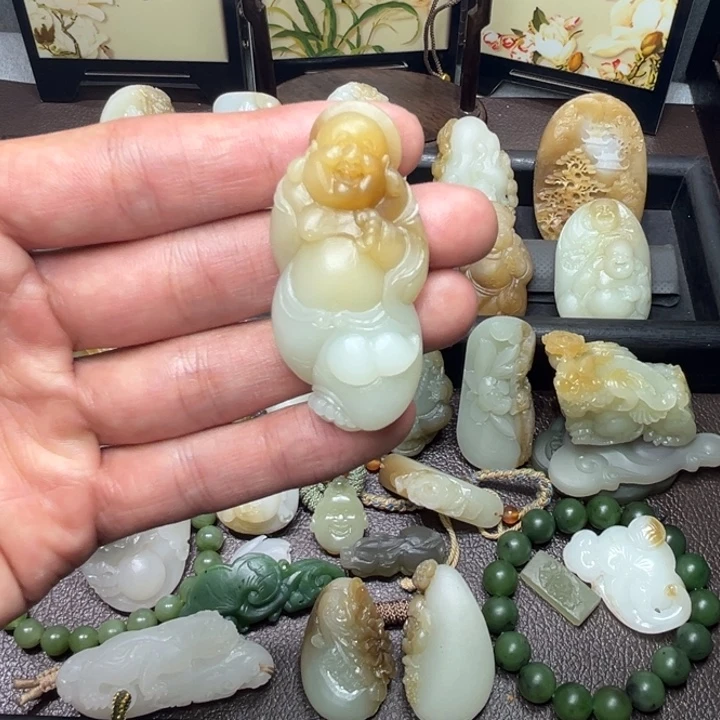 和田玉未镶嵌颈饰