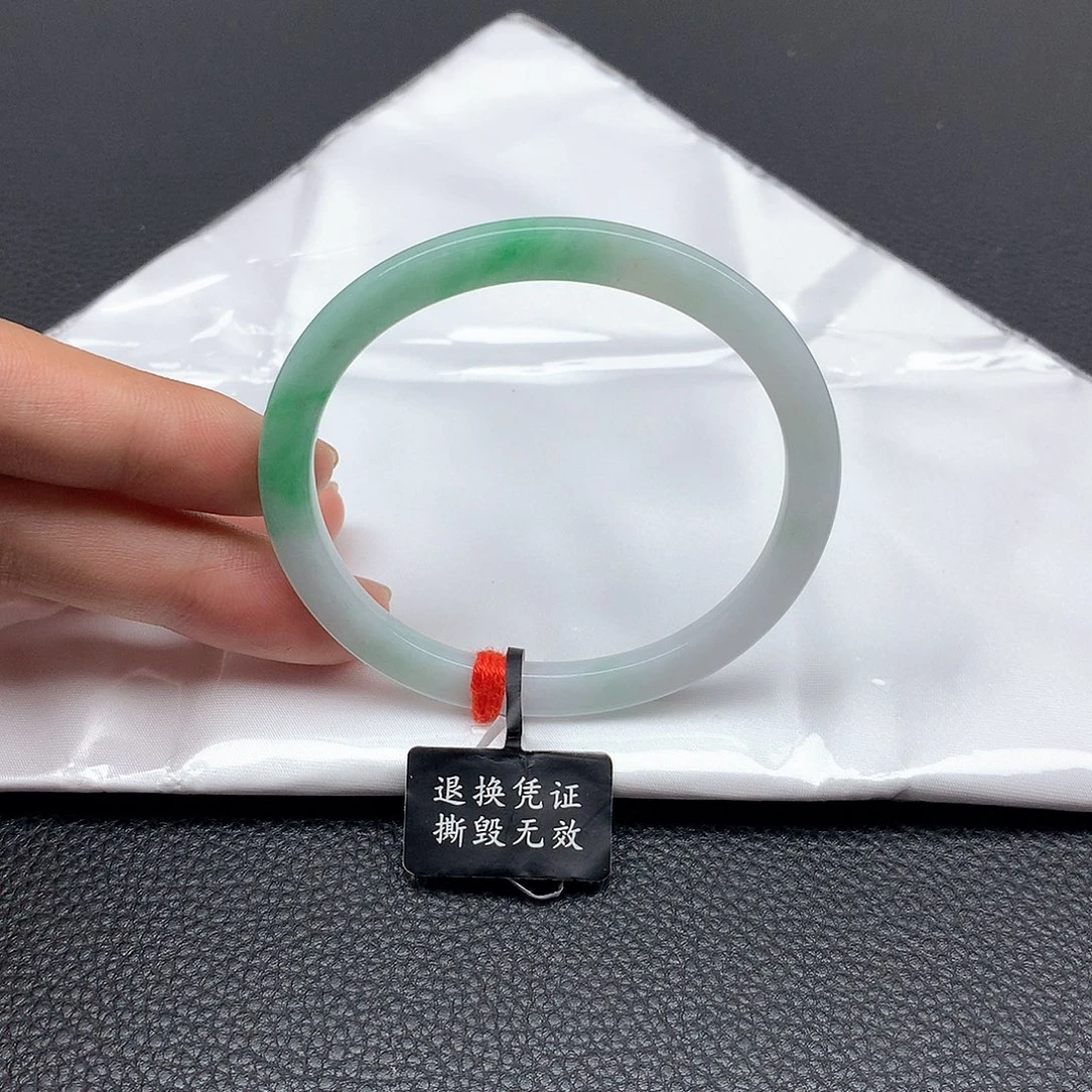 未镶嵌手镯翡翠55贵妃