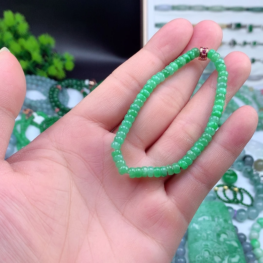 翡翠未镶嵌颈饰手串