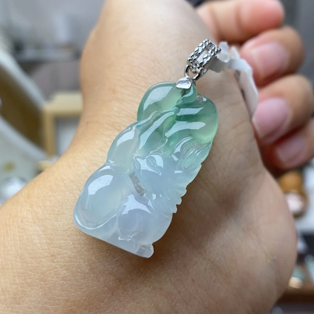 【闪购商品】颈饰银S925镶嵌翡翠6