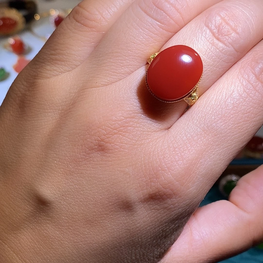南红玛瑙18K金镶嵌戒指