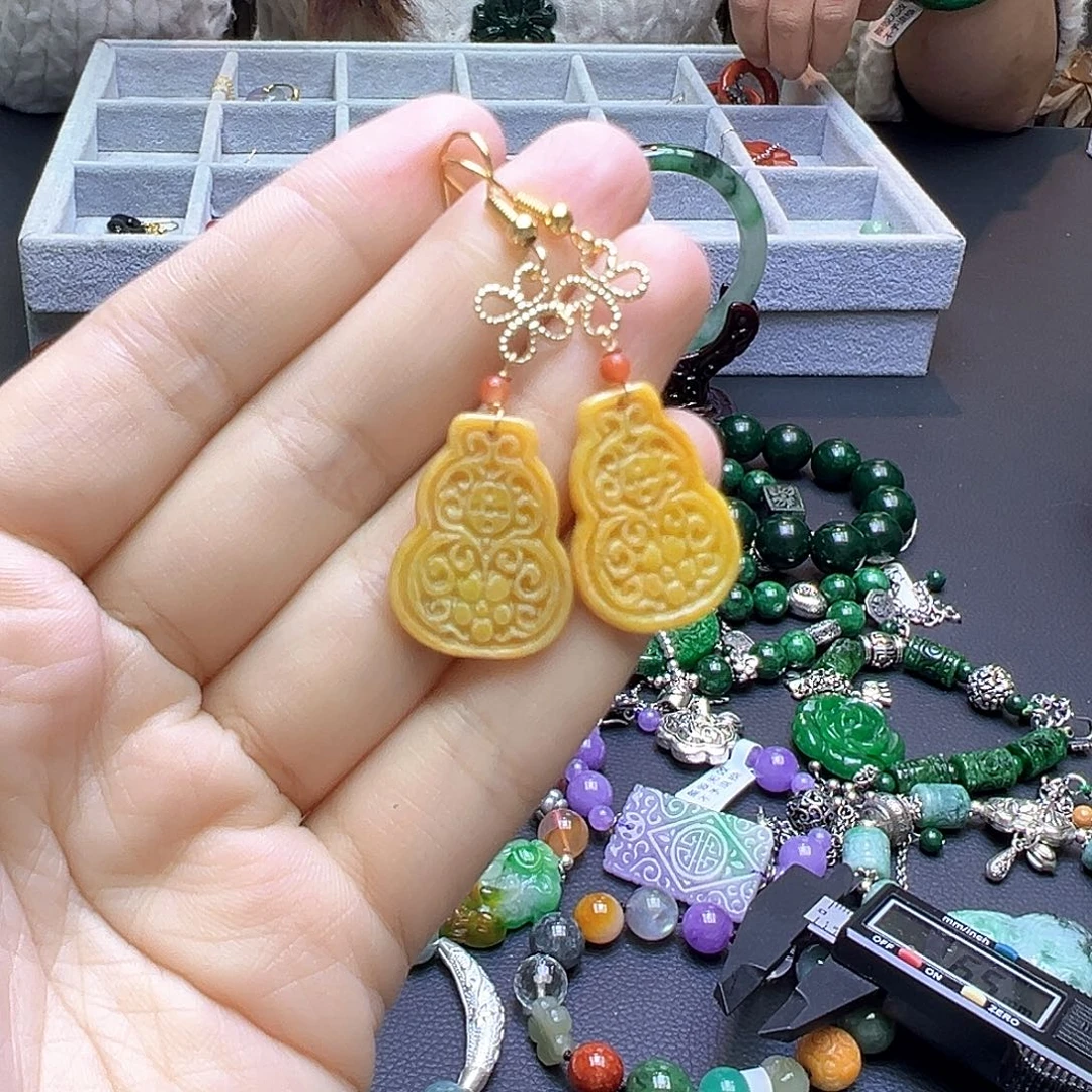 翡翠未镶嵌耳饰39