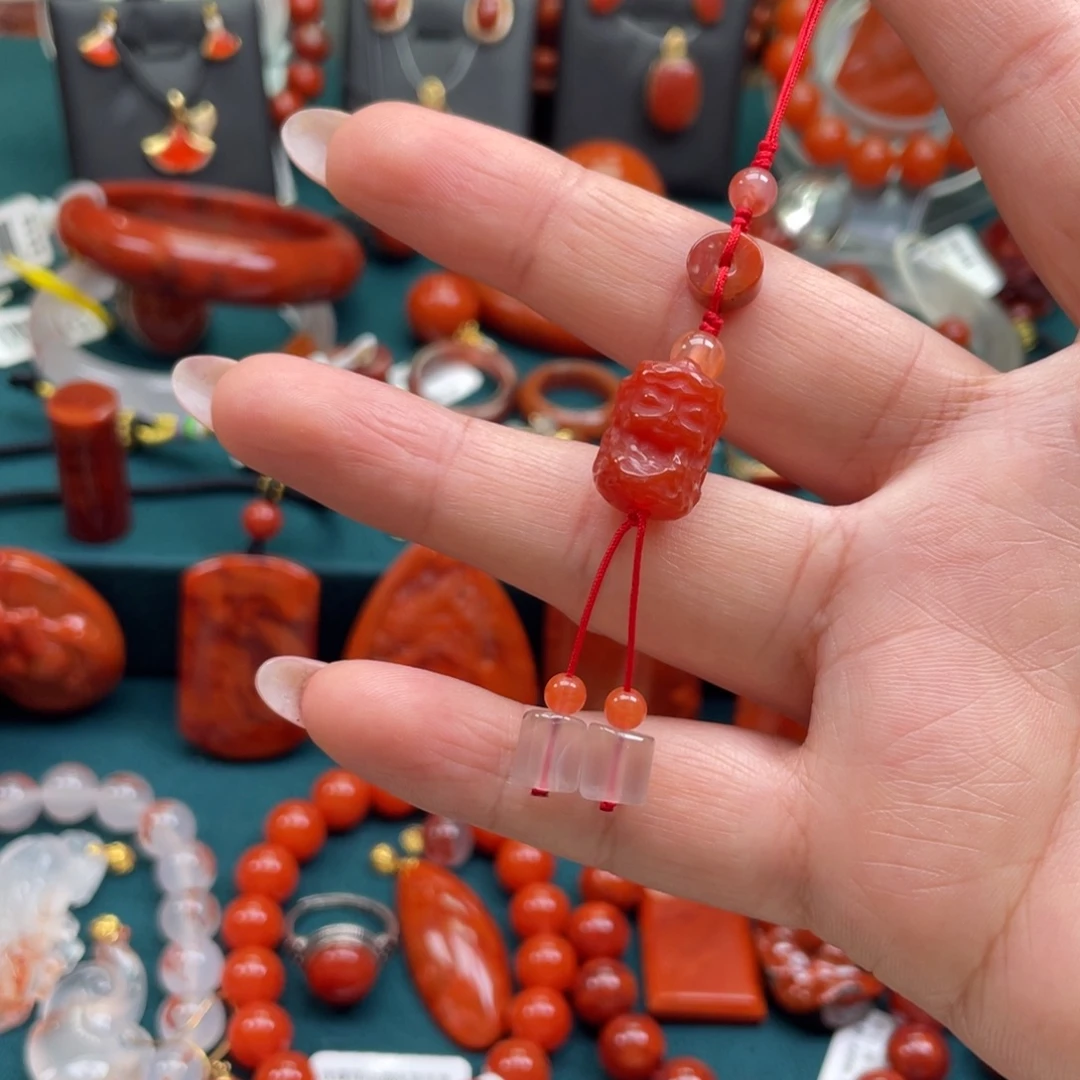 南红玛瑙未镶嵌开播福利川料南红手工编织手机挂