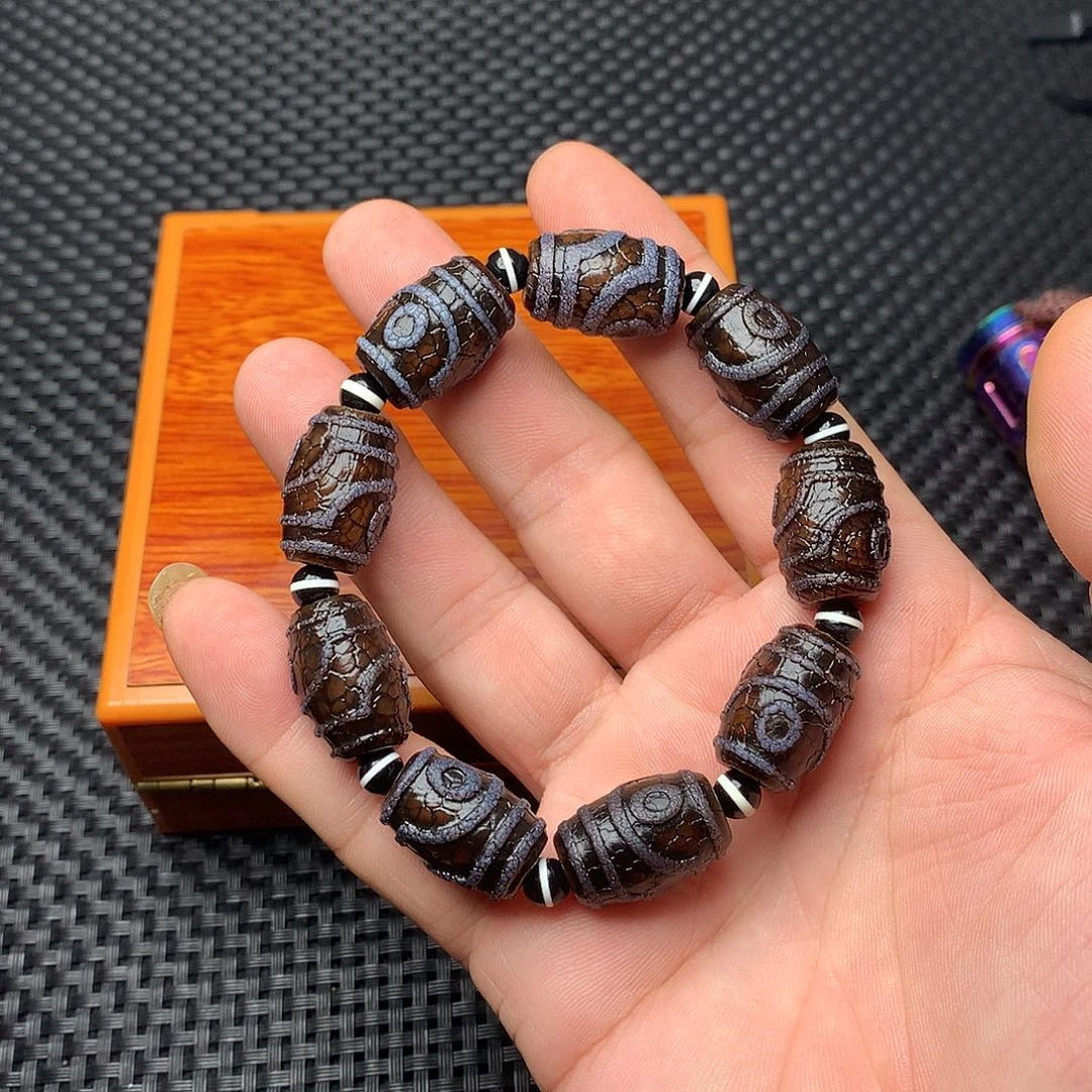 鸿***媒玛瑙/玉髓未镶嵌手链