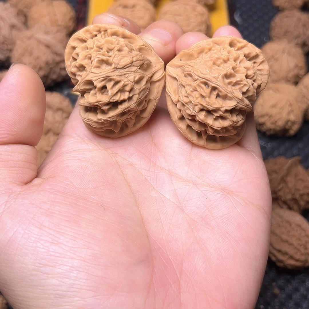 文玩核桃吊坠宫灯