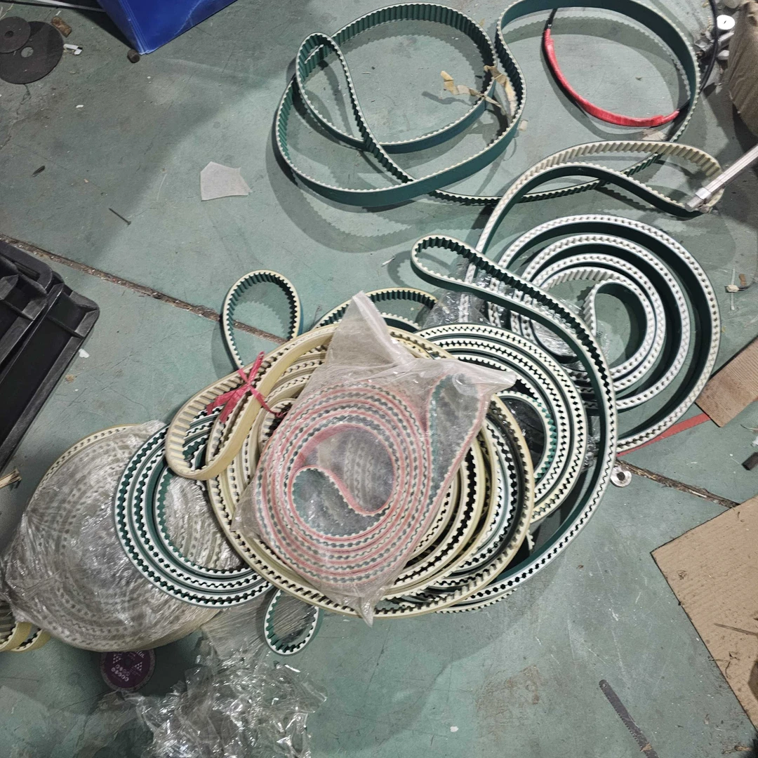 纯进口带钢丝的传送带一条