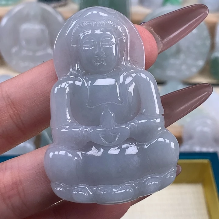 颈饰未镶嵌翡翠观音