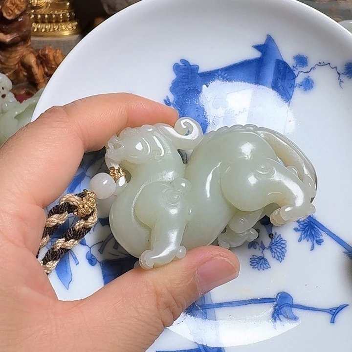 瓷片日*新号开播牌子一个