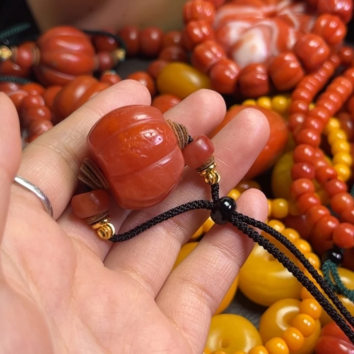 颈饰琉璃q***倩琉璃…………….