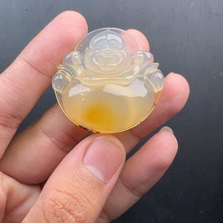 石英质玉（黄龙玉）未镶嵌颈饰