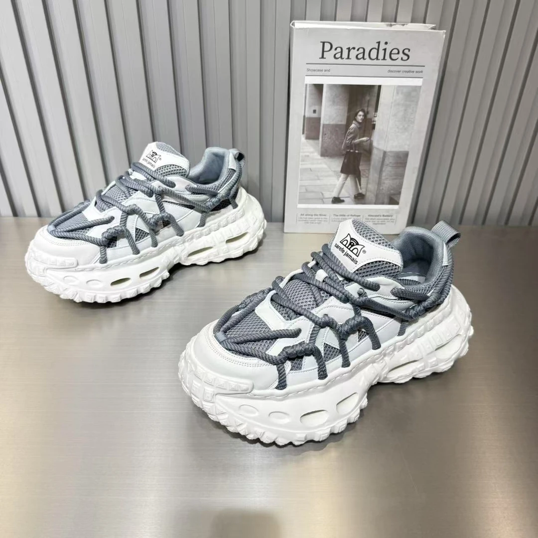 2025夏季新款时尚百搭轻奢镂空底软底老爹鞋舒适百搭男鞋